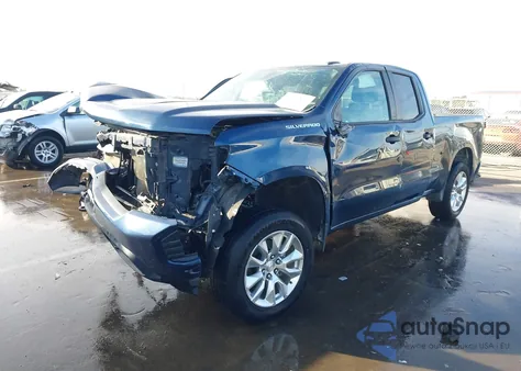 2021 Chevrolet Silverado 1500 4Wd Standard Bed Custom z USA, uszkodzony, nr VIN 1GCRYBEF9MZ103802